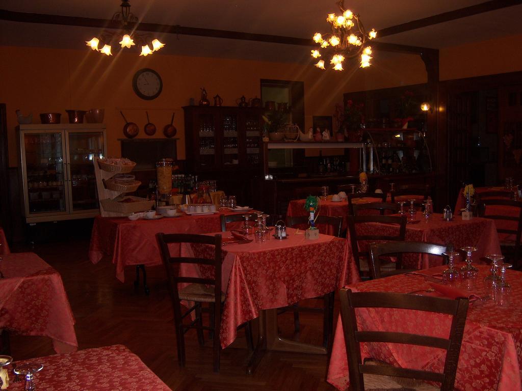 Nuovo Hotel Tripoli Settimo Vittone Dış mekan fotoğraf
